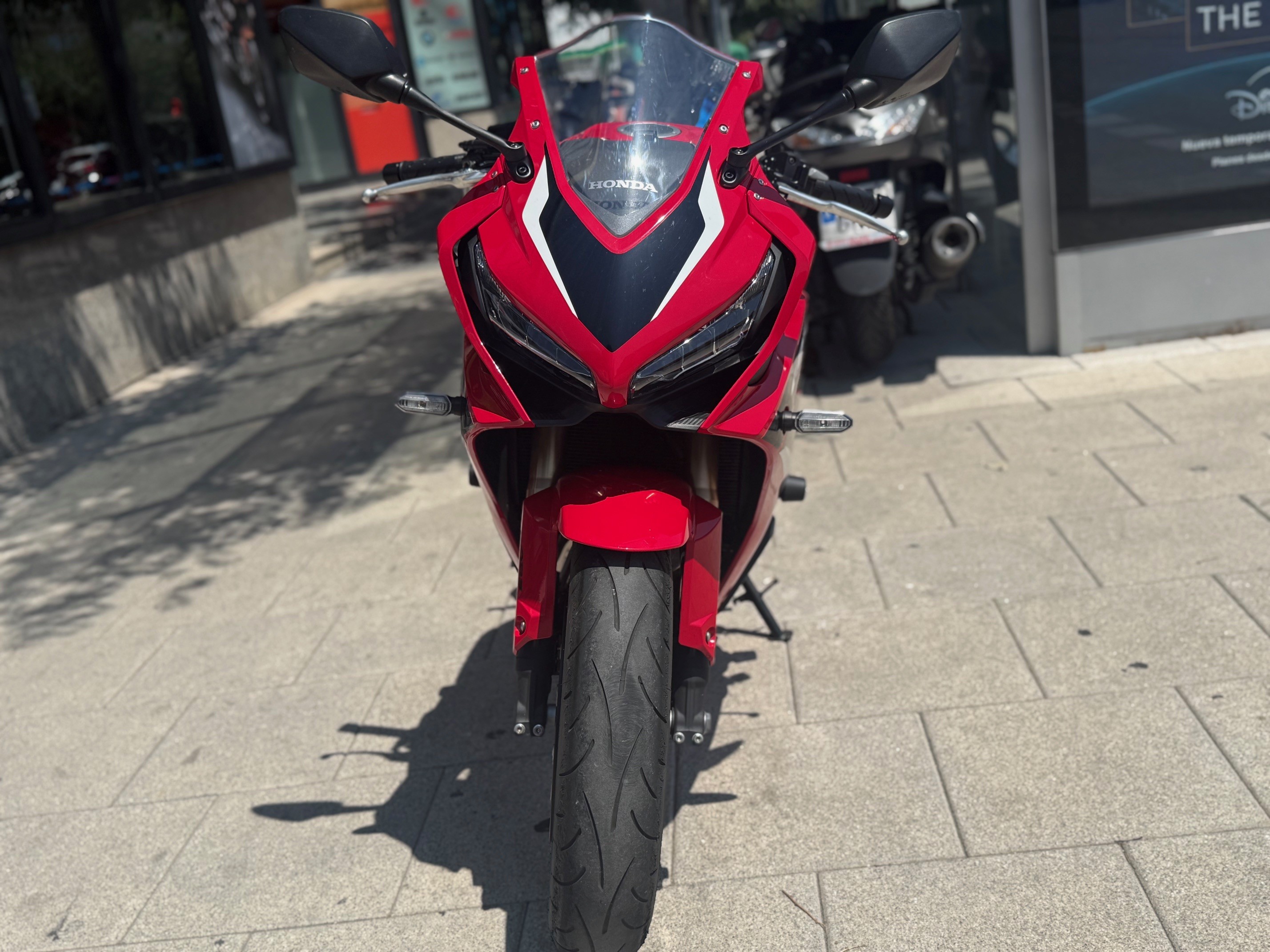 HONDA CBR 650 R AÑO 2021 CON 6.867 KM