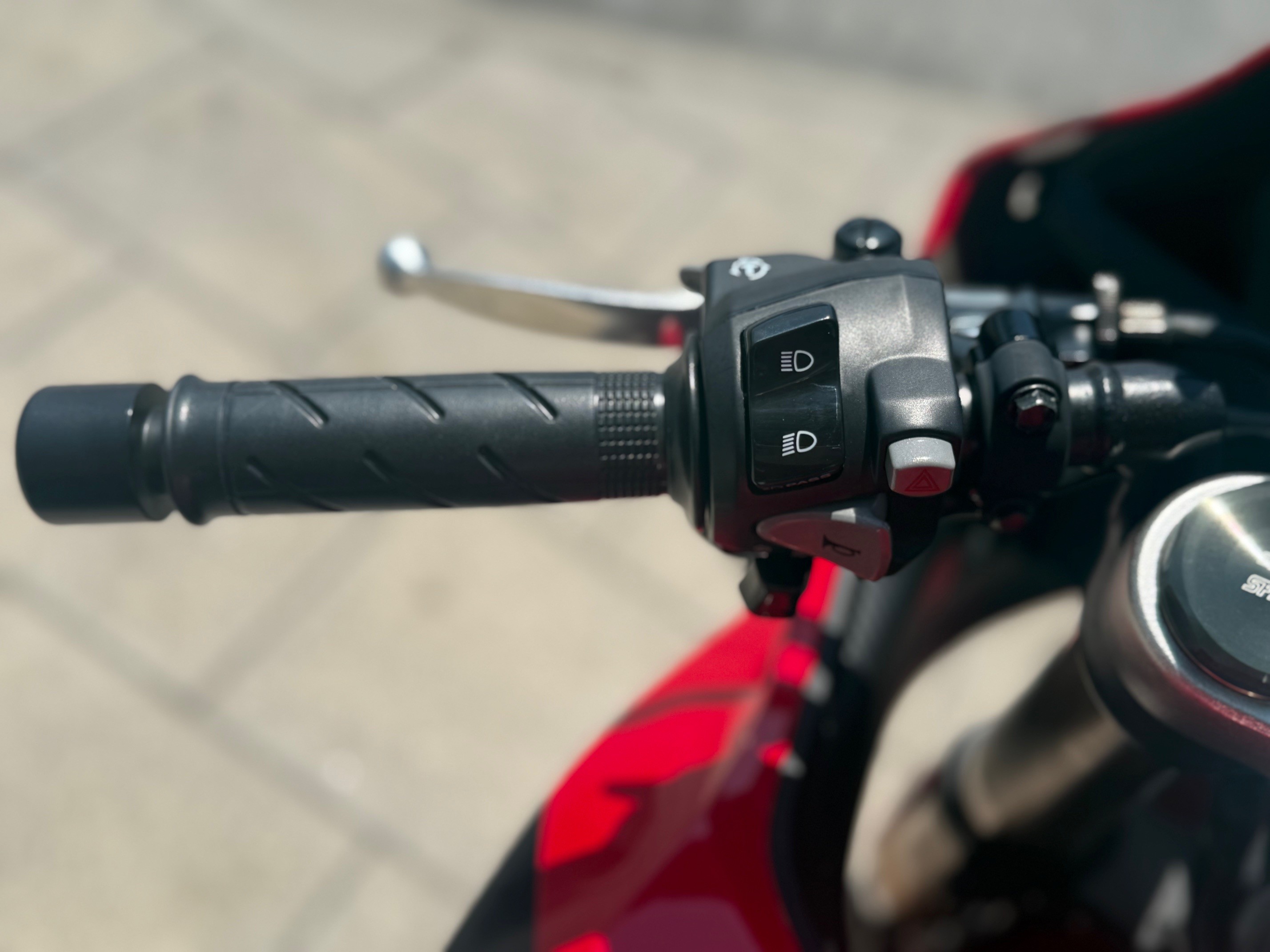 HONDA CBR 650 R AÑO 2021 CON 6.867 KM