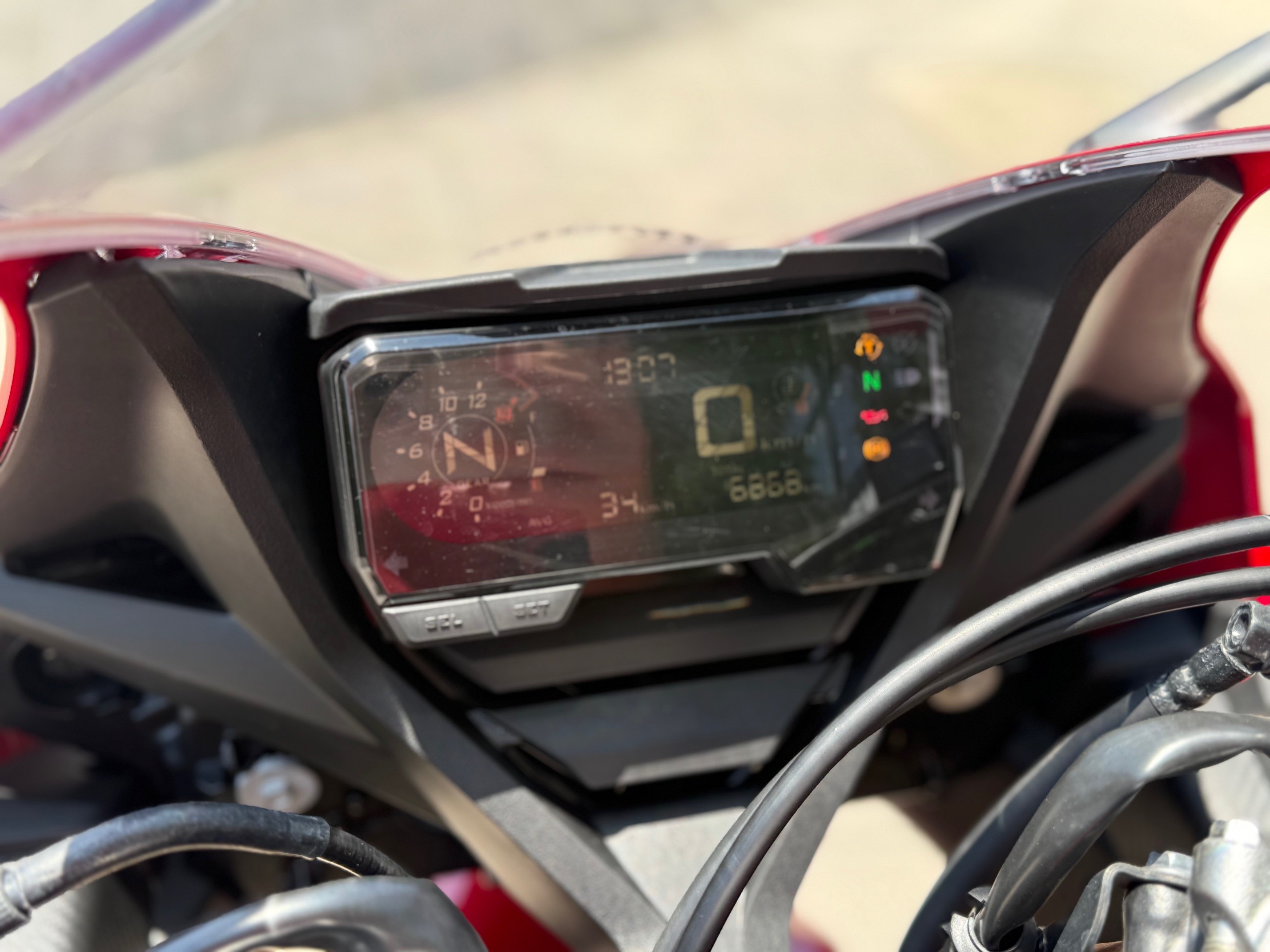 HONDA CBR 650 R AÑO 2021 CON 6.867 KM
