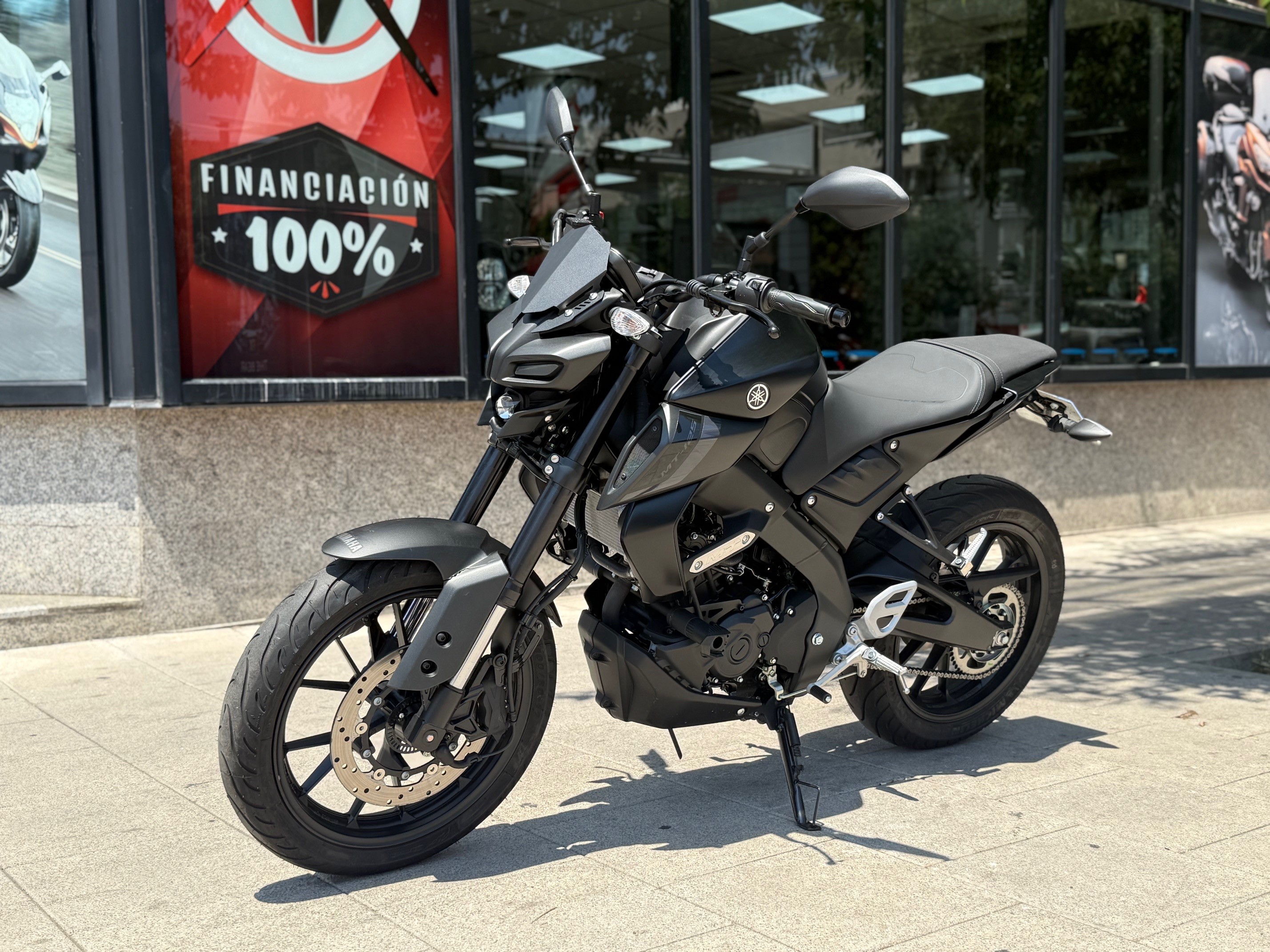 YAMAHA MT-125 AÑO 2025 CON 712 KM.