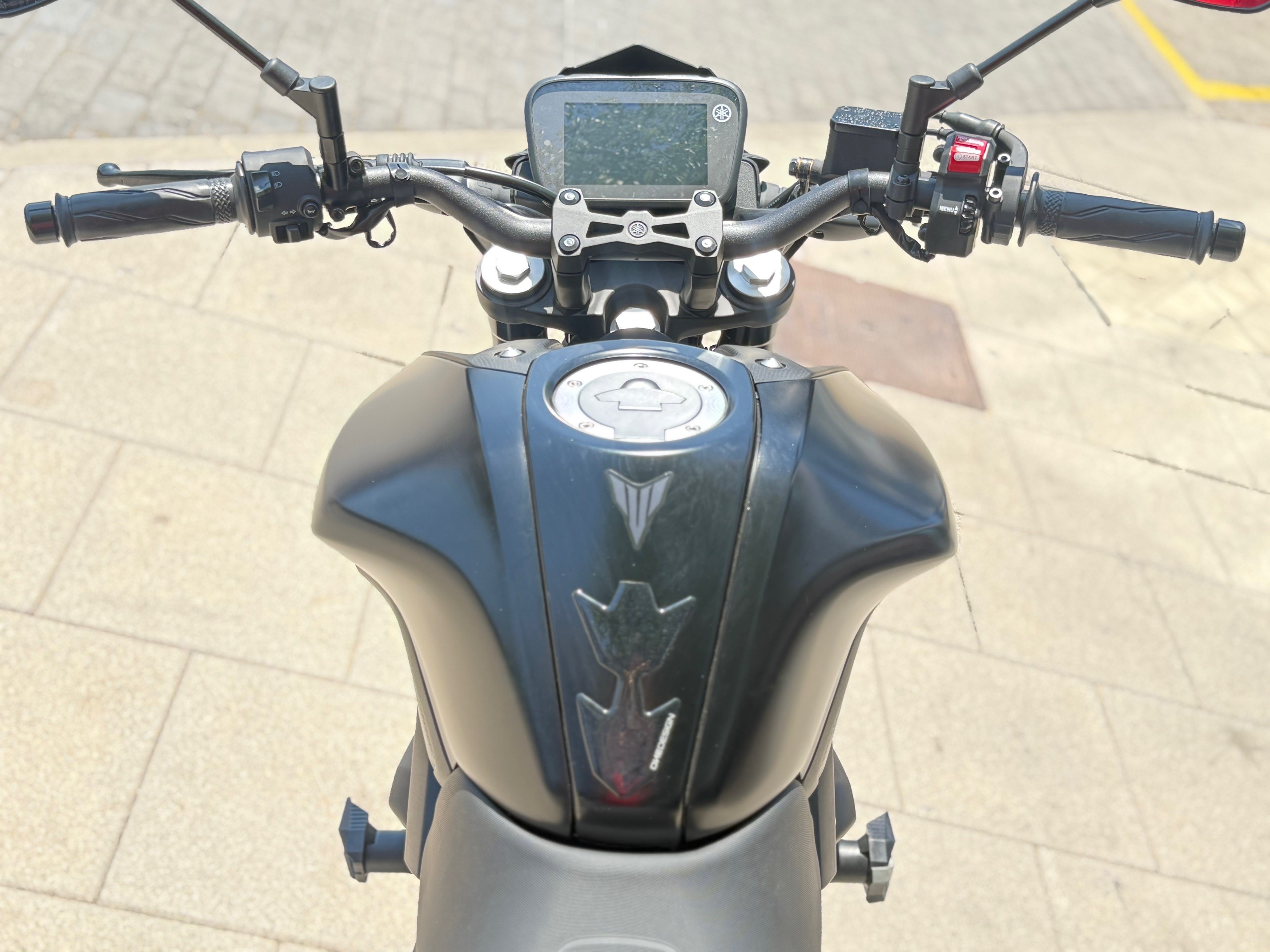 YAMAHA MT-125 AÑO 2025 CON 712 KM.
