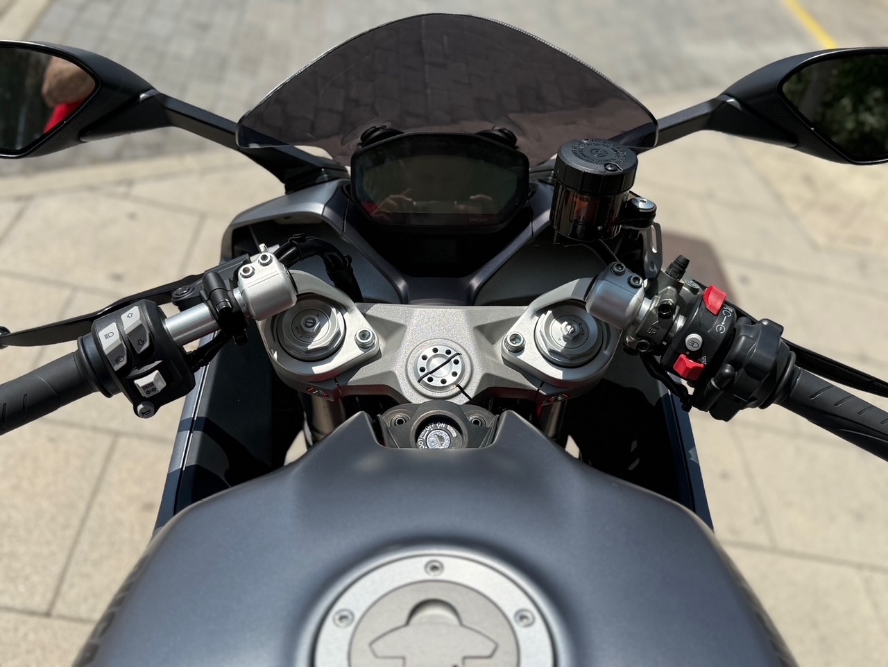 DUCATI SUPERSPORT 950 AÑO 2021 CON...