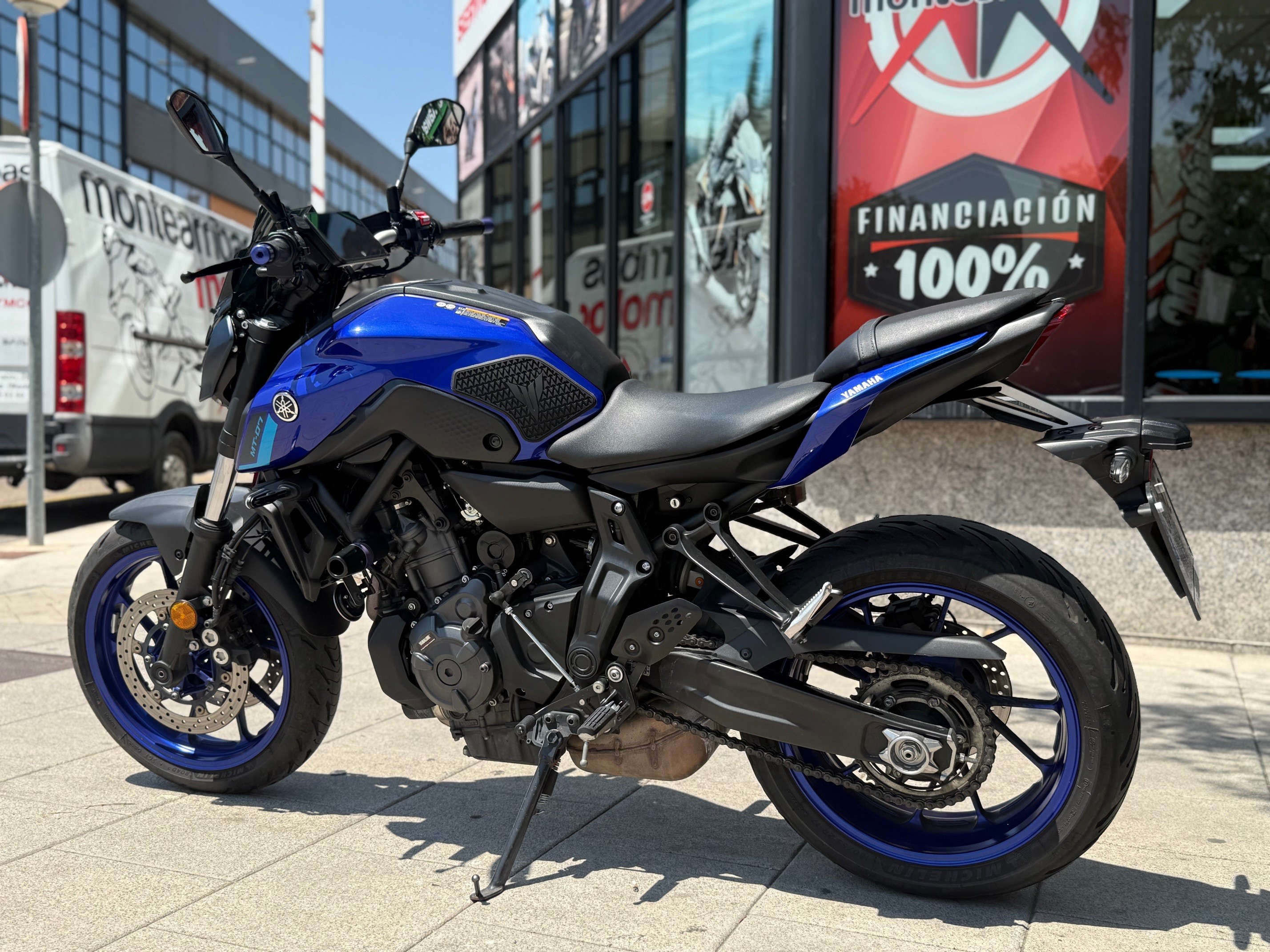 YAMAHA MT-07 AÑO 2024 CON 16.749 KM.