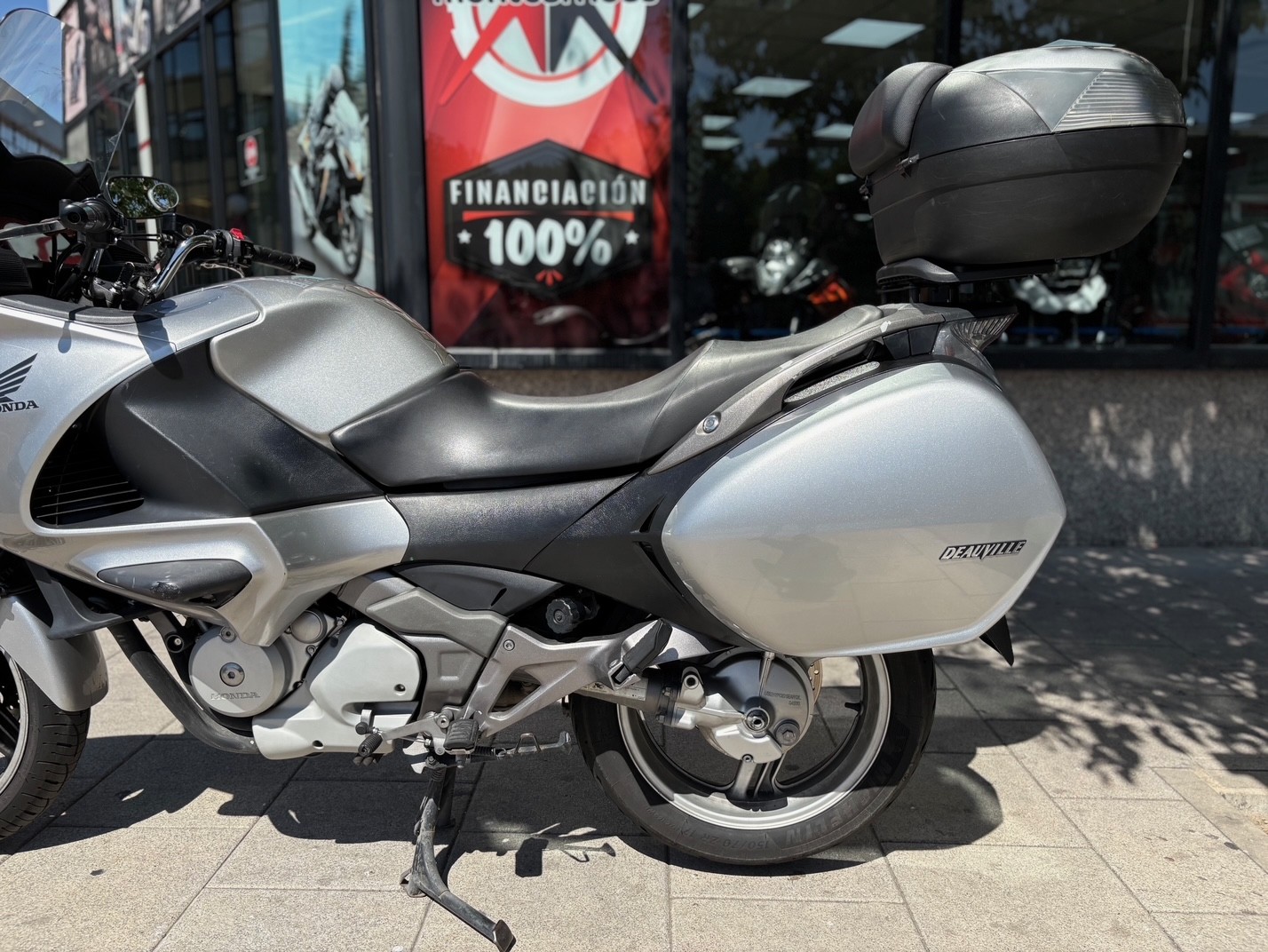 HONDA NT 700 DEAUVILLE ABS AÑO 2011...
