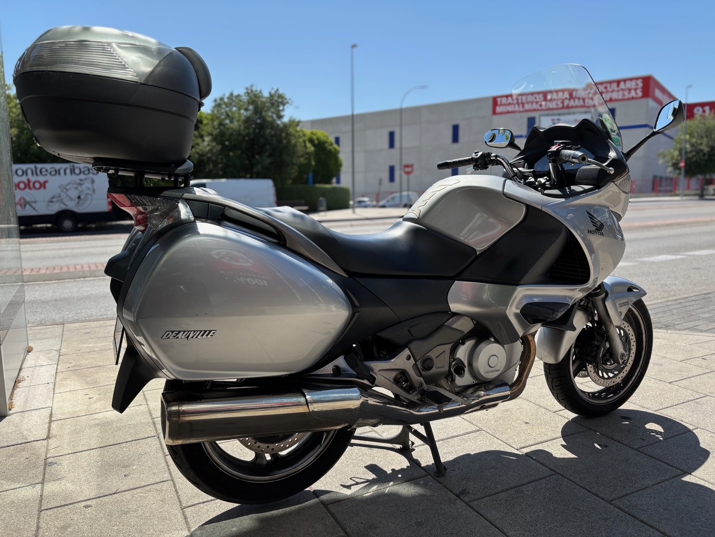 HONDA NT 700 DEAUVILLE ABS AÑO 2011...