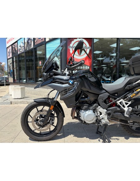 BMW F 750 GS TRIPLE BLACK AÑO 2023 CON 3.028 KM.