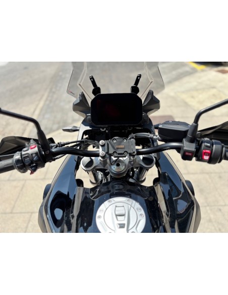 BMW F 750 GS TRIPLE BLACK AÑO 2023 CON 3.028 KM.