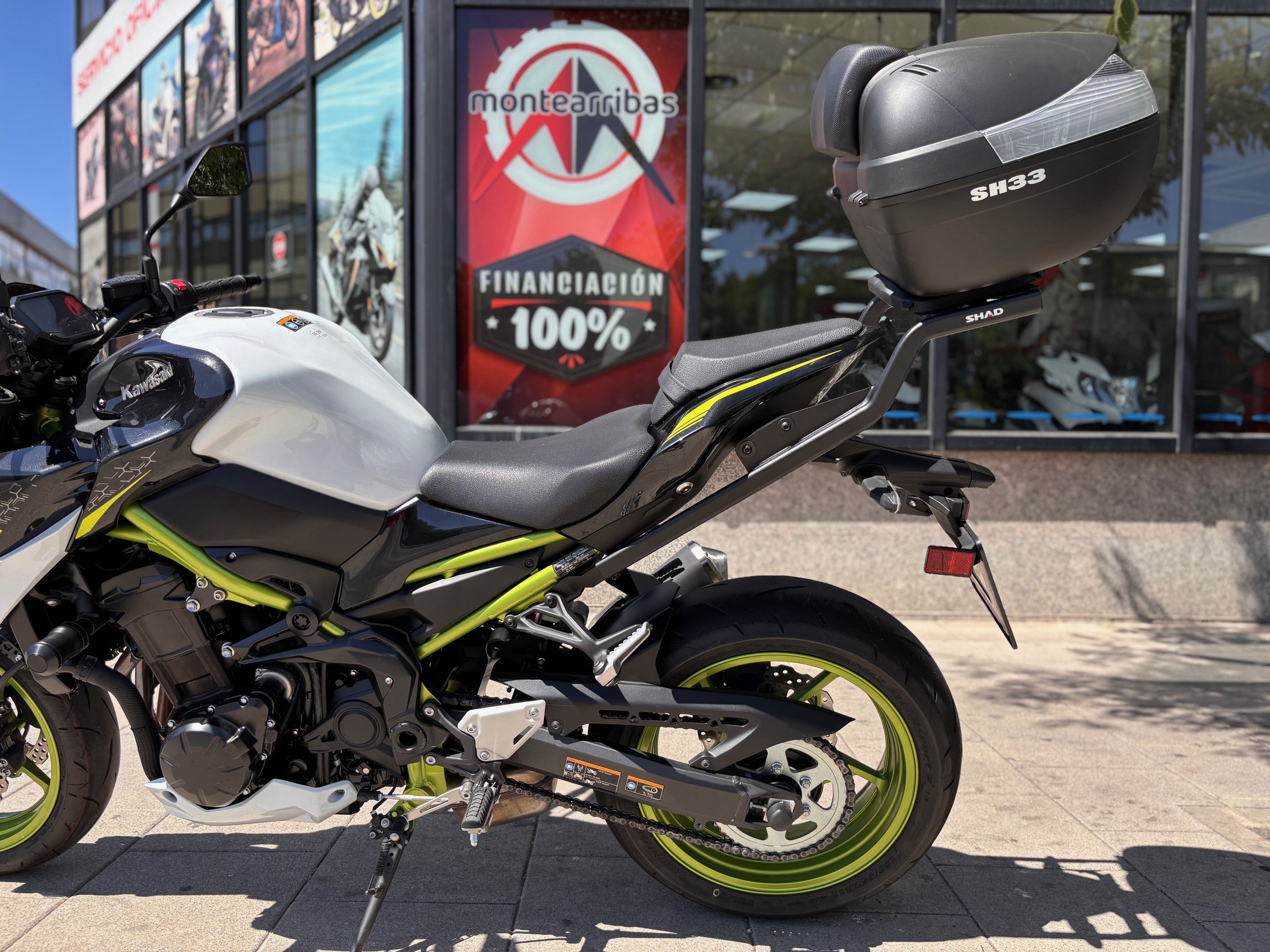 KAWASAKI Z 900 AÑO 2021 CON 7.660 KM.