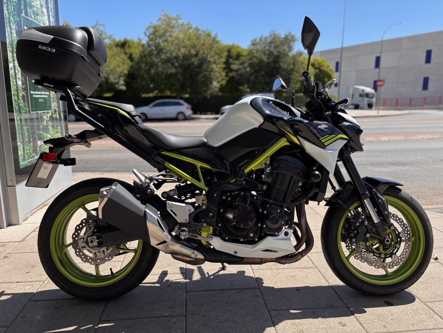 KAWASAKI Z 900 AÑO 2021 CON 7.660 KM.