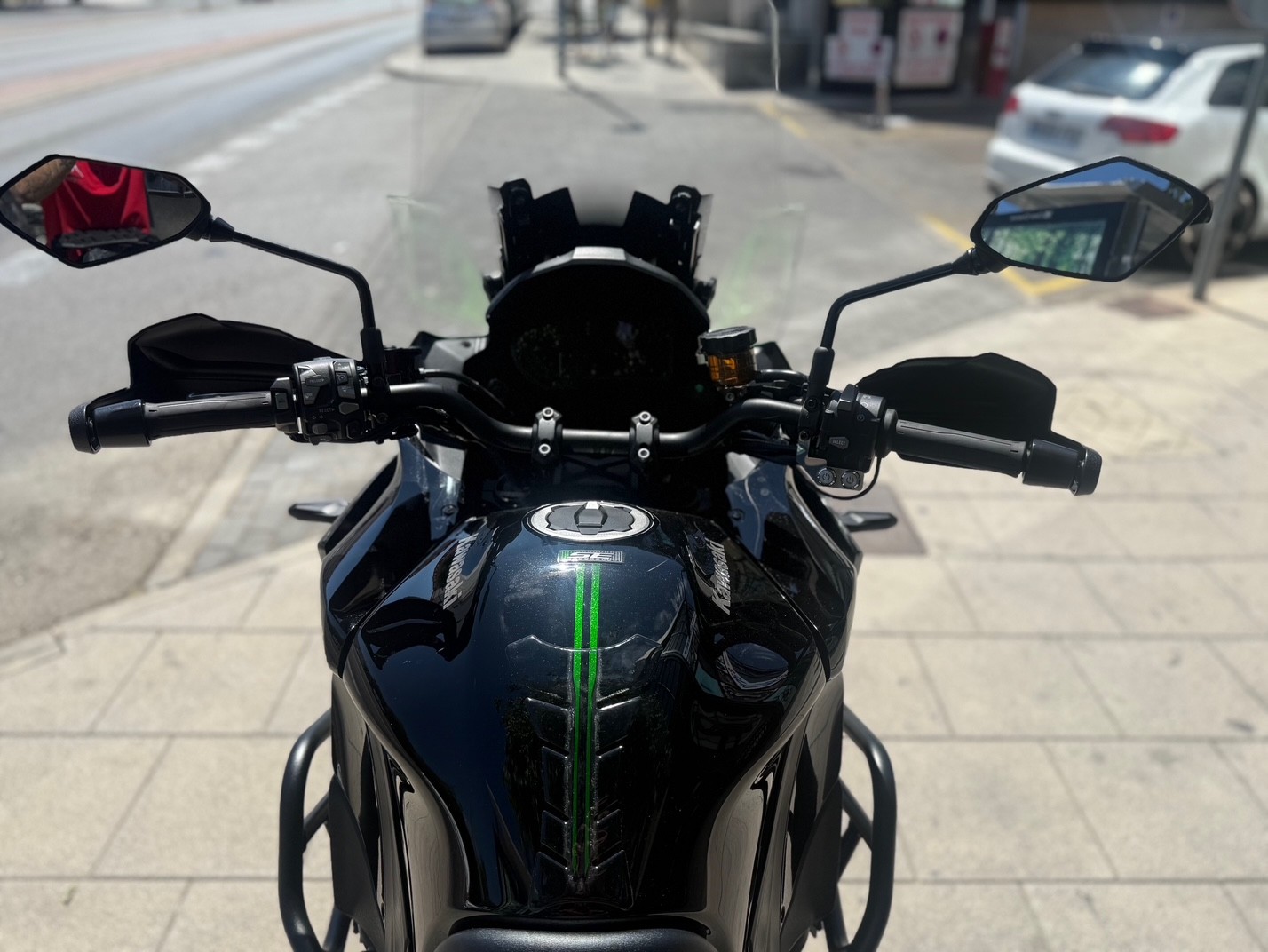 KAWASAKI VERSYS 1000 SE AÑO 2023 CON...