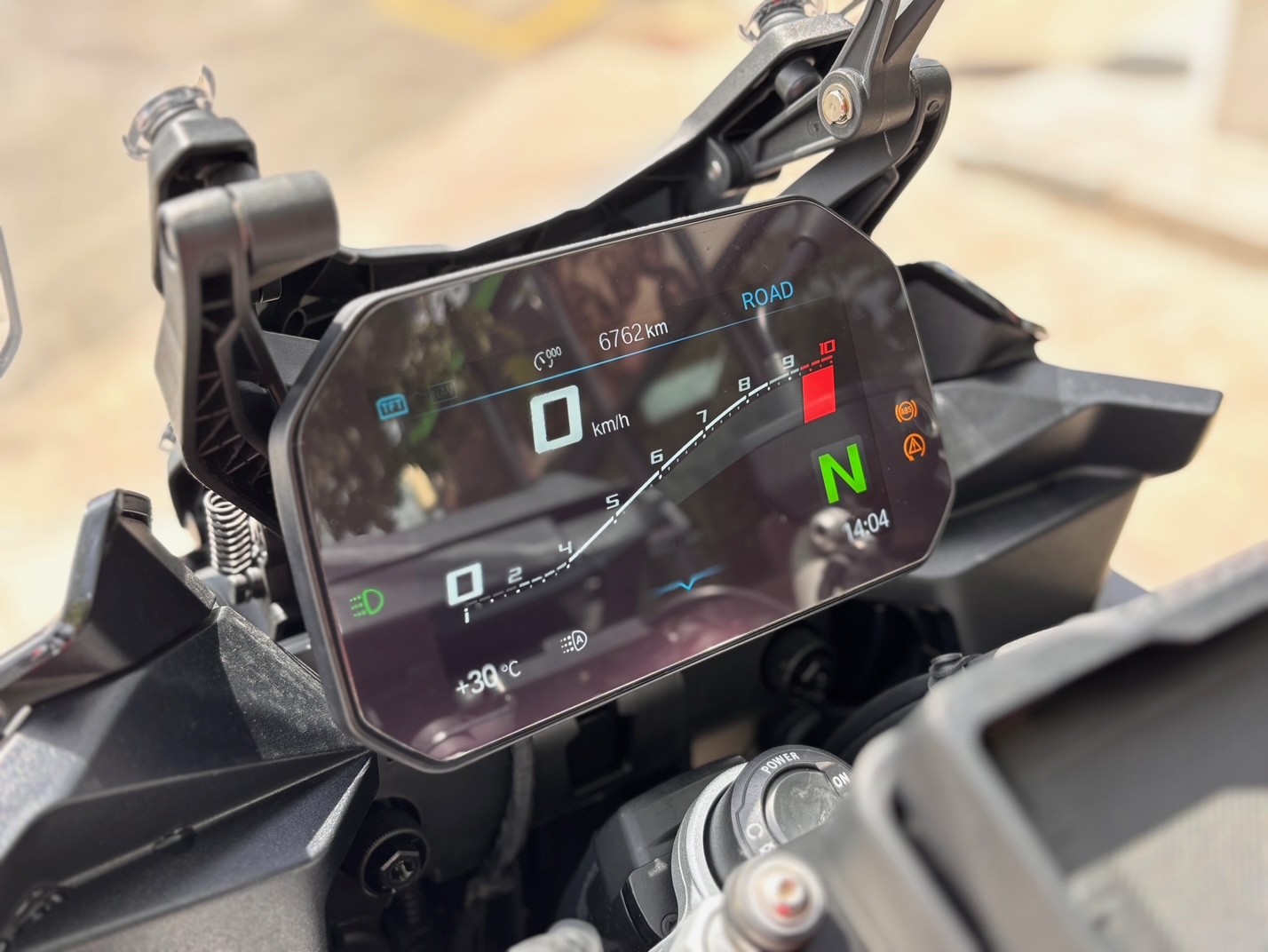 BMW F 900 XR A2 AÑO 2023 CON 6.762 KM.