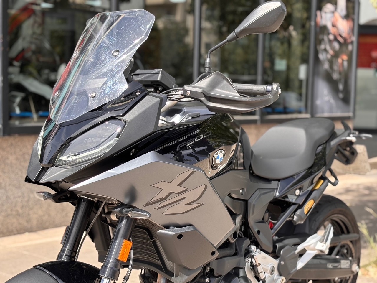 BMW F 900 XR A2 AÑO 2023 CON 6.762 KM.