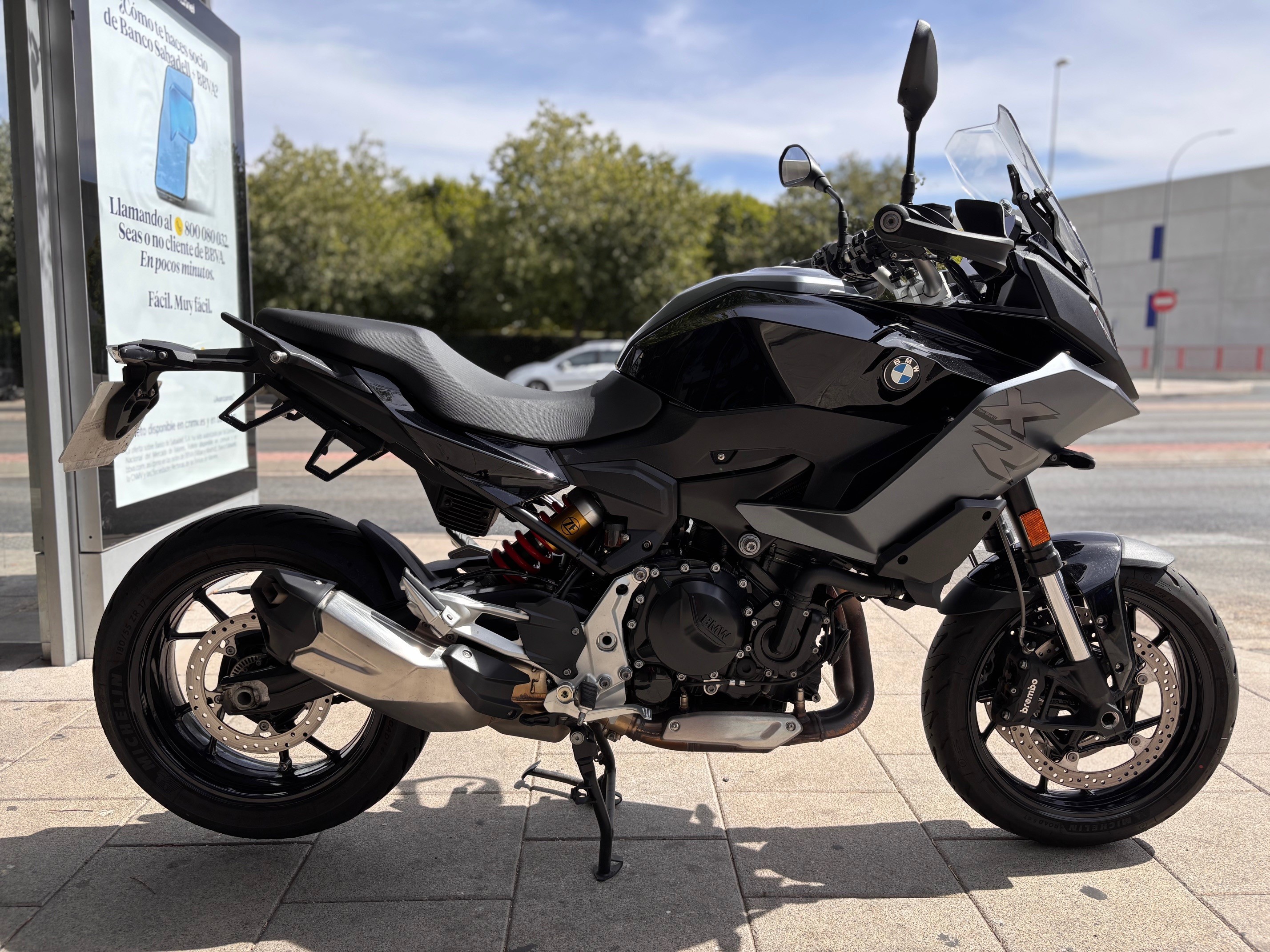 BMW F 900 XR A2 AÑO 2023 CON 6.762 KM.