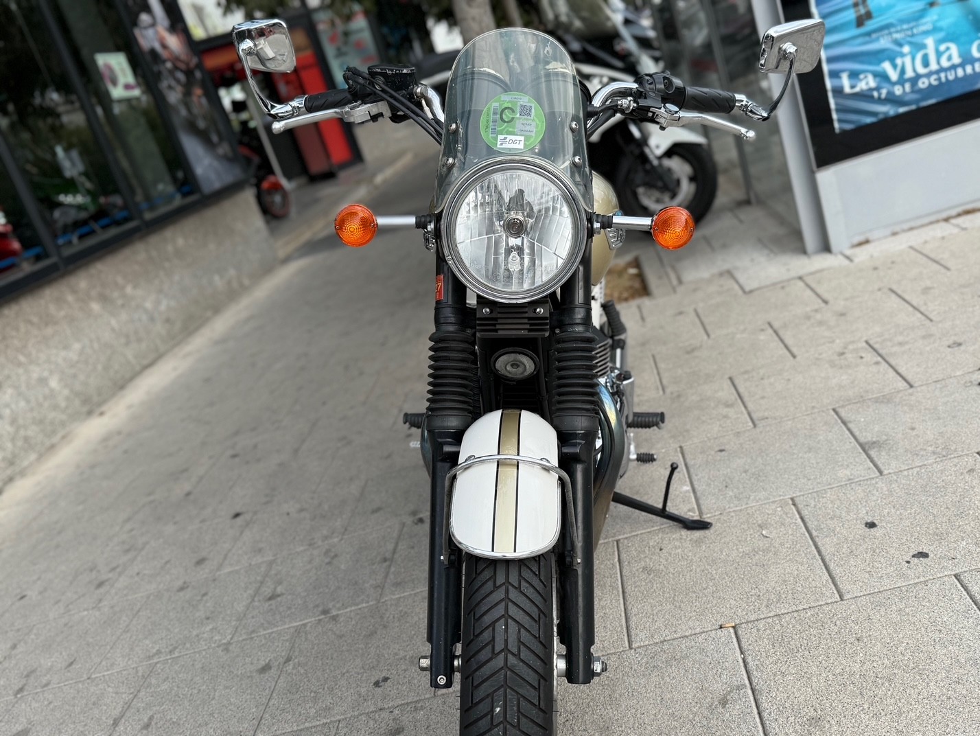 TRIUMPH BONNEVILLE T100 AÑO 2015 CON...