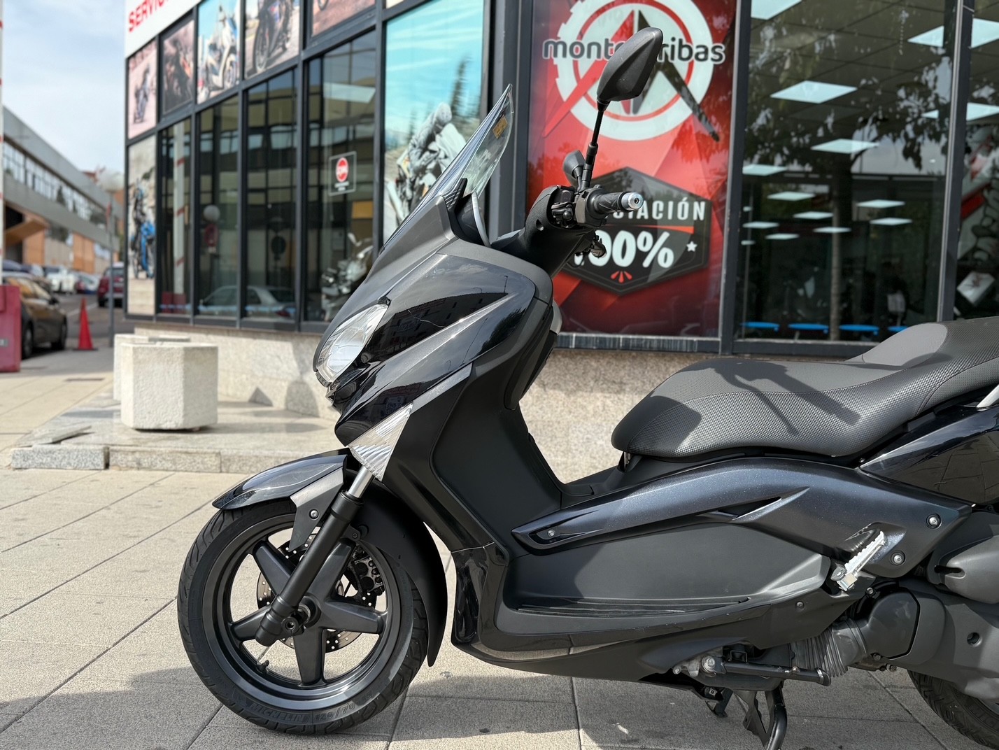 YAMAHA X-MAX 125 AÑO 2010 CON 42.165 KM.