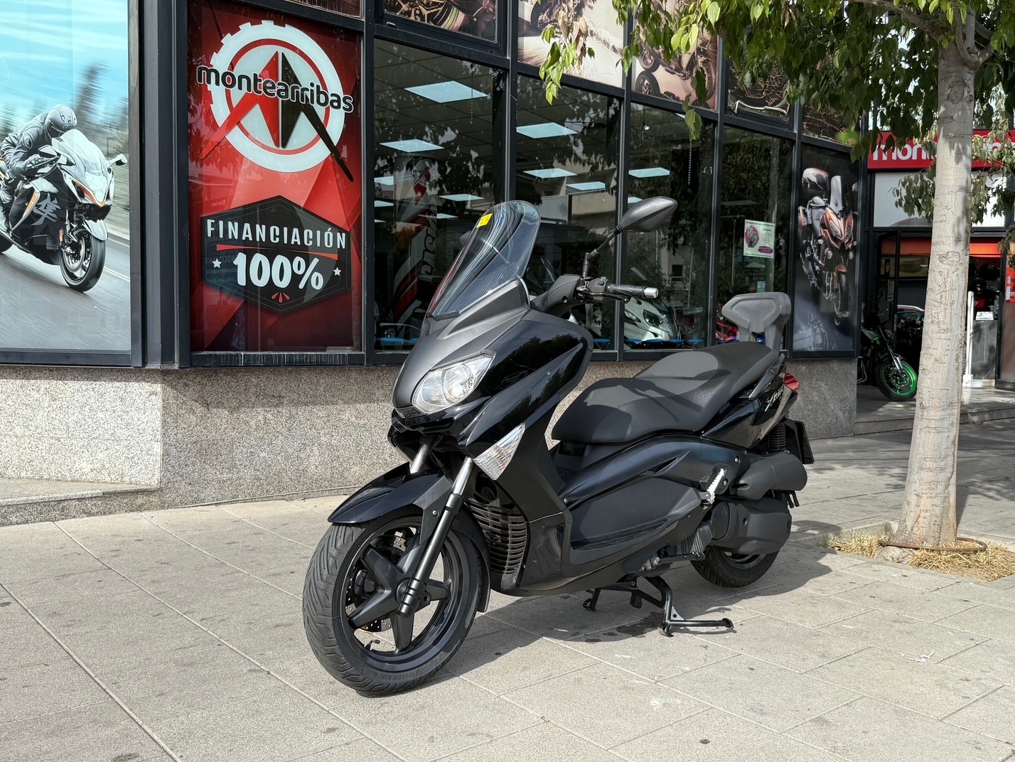 YAMAHA X-MAX 125 AÑO 2010 CON 42.165 KM.