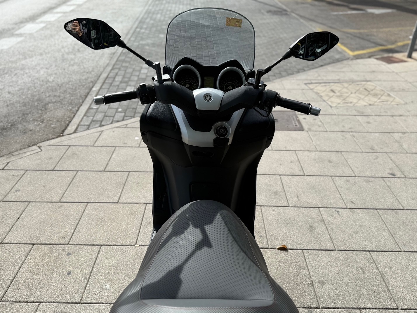 YAMAHA X-MAX 125 AÑO 2010 CON 42.165 KM.