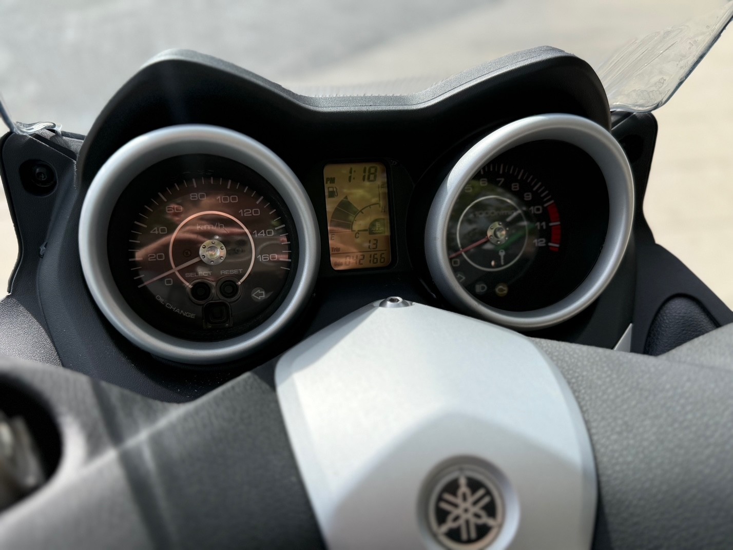 YAMAHA X-MAX 125 AÑO 2010 CON 42.165 KM.