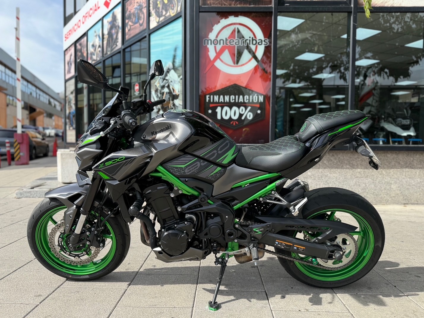 KAWASAKI Z 900 AÑO 2024 CON 7.926 KM.
