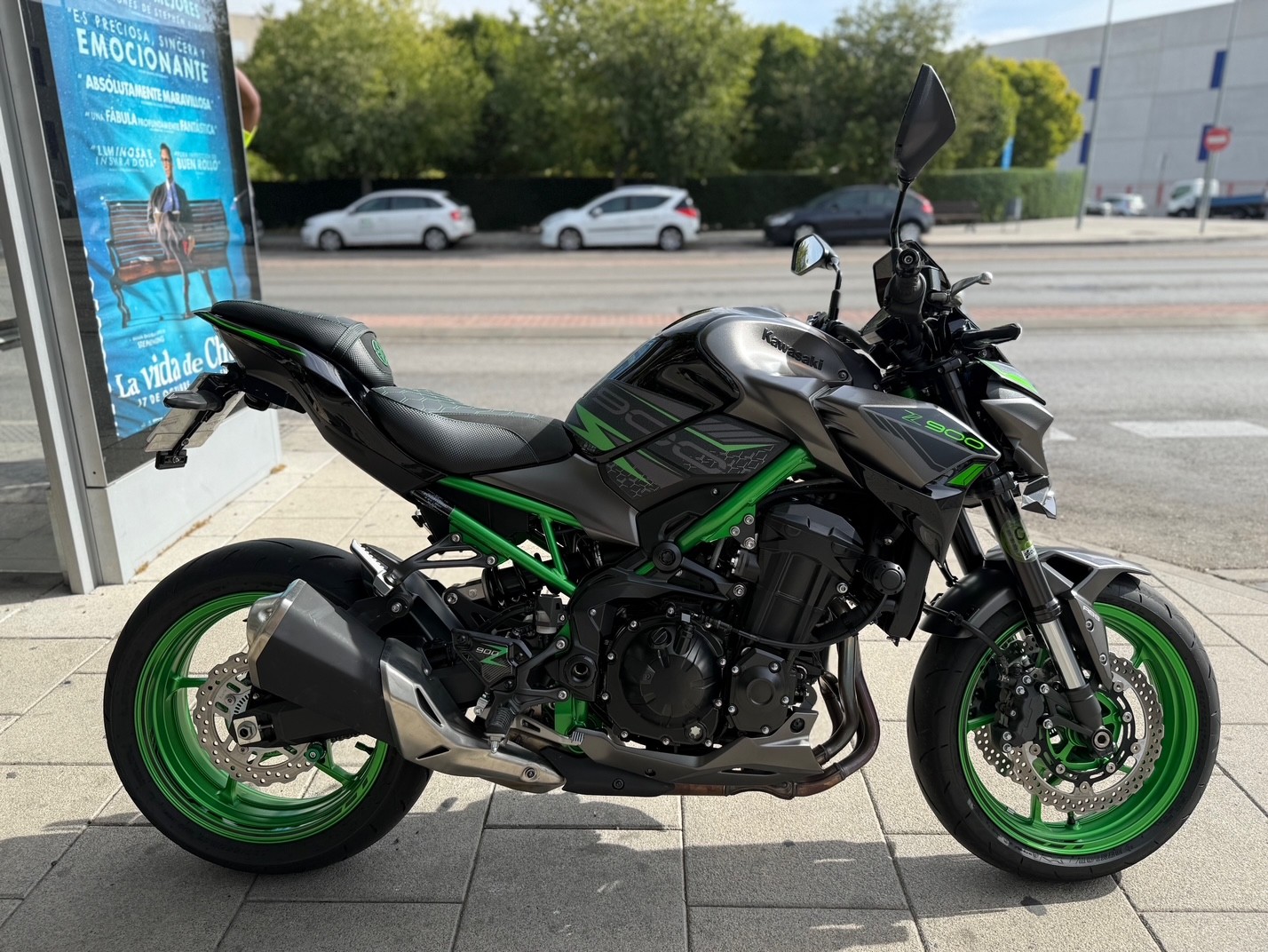 KAWASAKI Z 900 AÑO 2024 CON 7.926 KM.