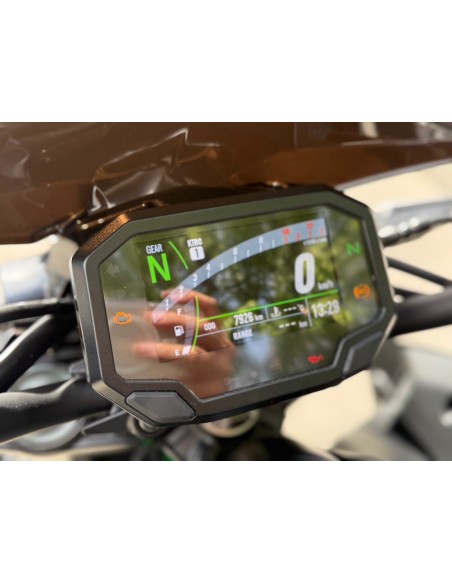 KAWASAKI Z 900 AÑO 2024 CON 7.926 KM.