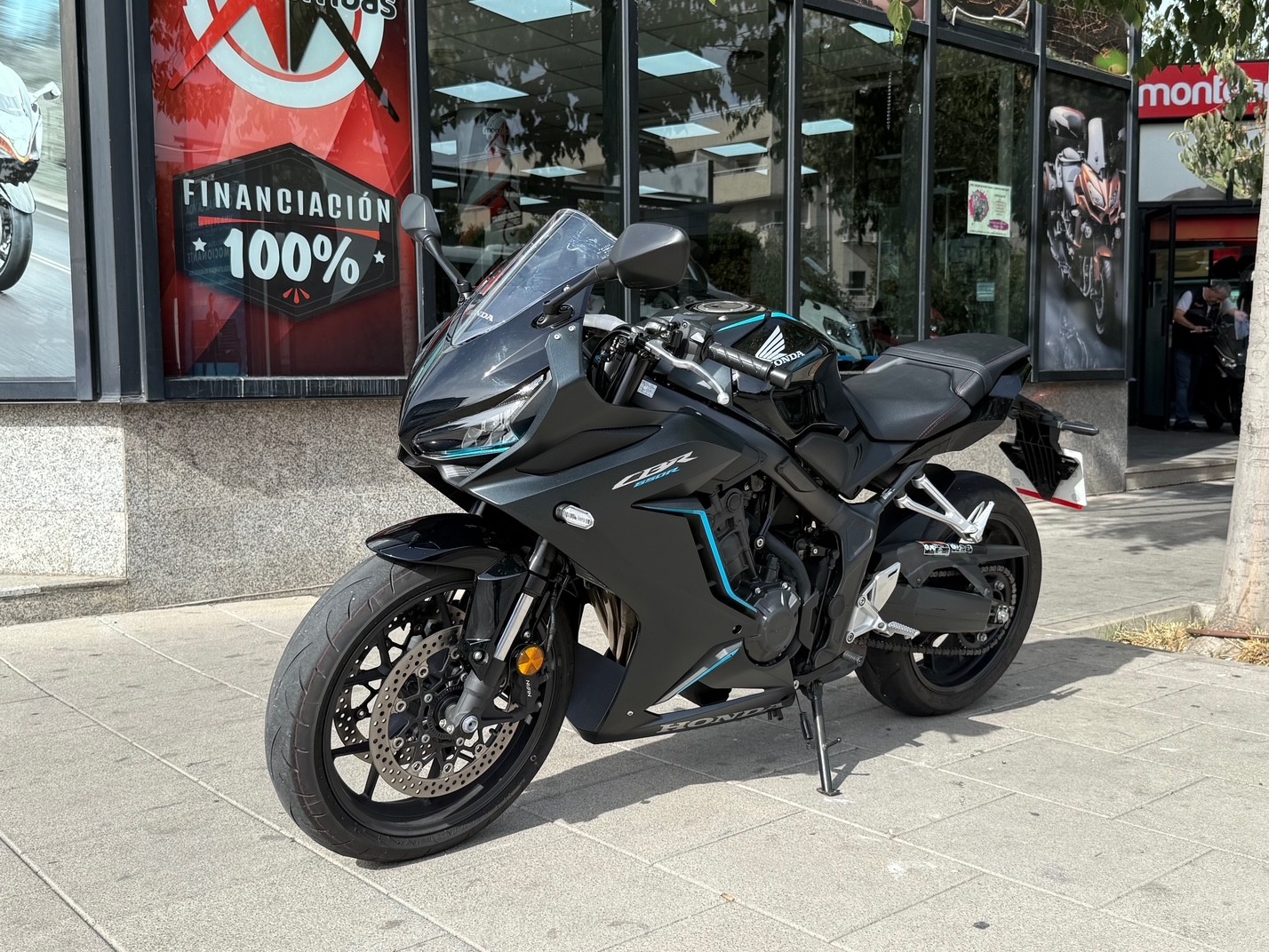 HONDA CBR 650 R AÑO 2023 CON 9.823 KM.