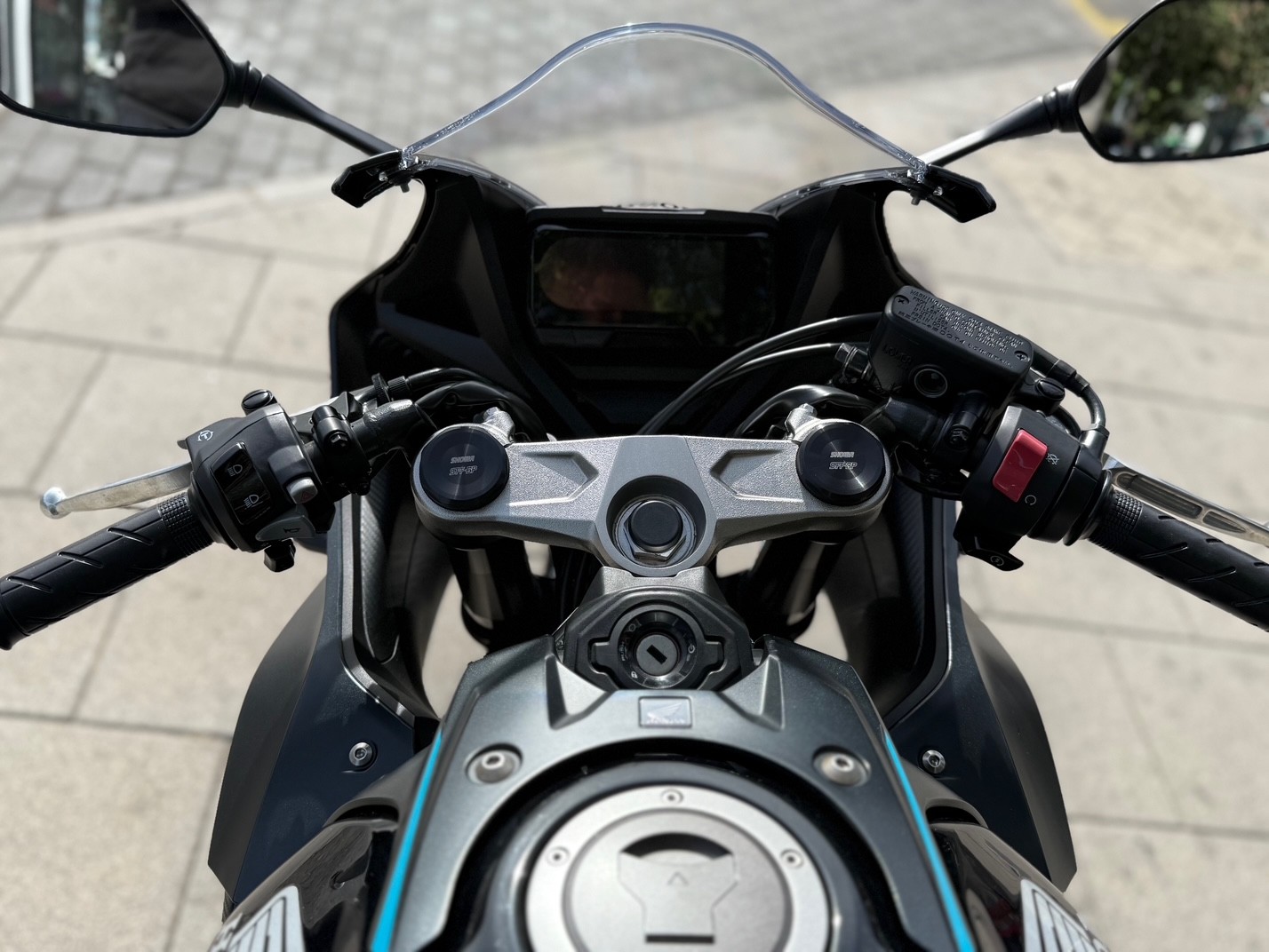 HONDA CBR 650 R AÑO 2023 CON 9.823 KM.