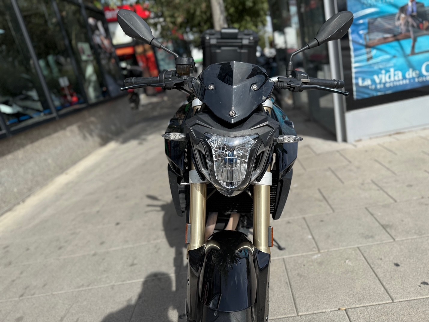 BMW F 800 R A2 AÑO 2017 CON 34.834 KM.