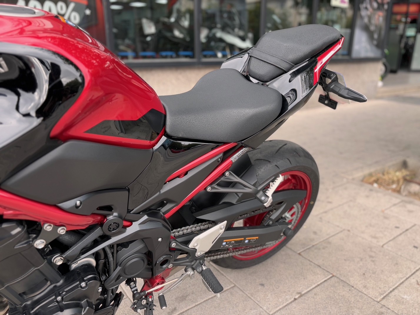 KAWASAKI Z 900 FULL AÑO 2024 CON...