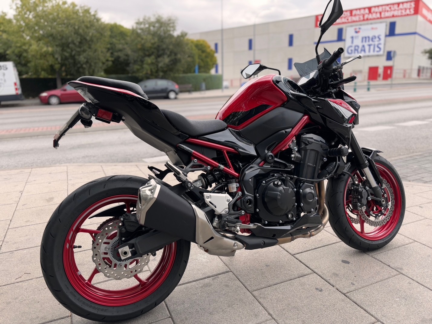 KAWASAKI Z 900 FULL AÑO 2024 CON...
