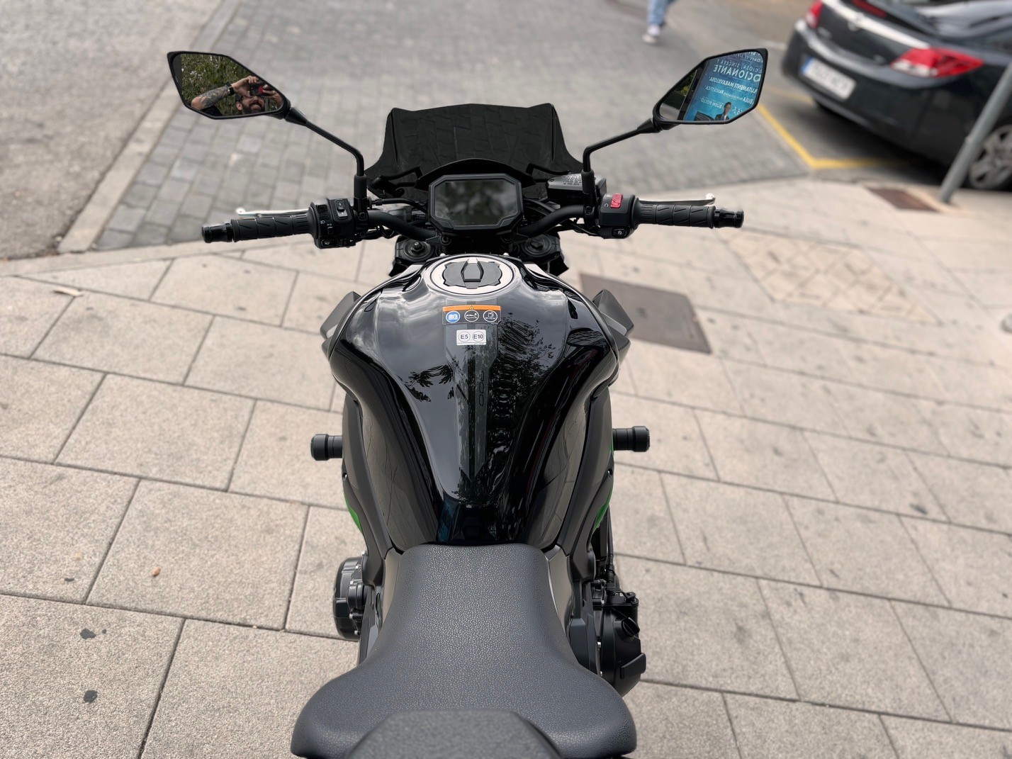 KAWASAKI Z 900 A2 AÑO 2023 CON 4.039 KM.