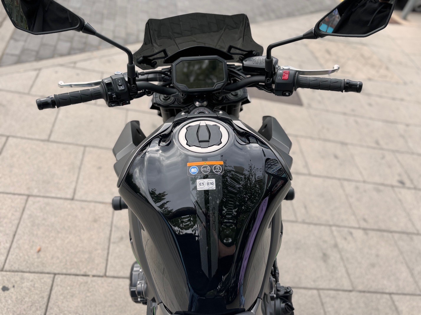 KAWASAKI Z 900 A2 AÑO 2023 CON 4.039 KM.