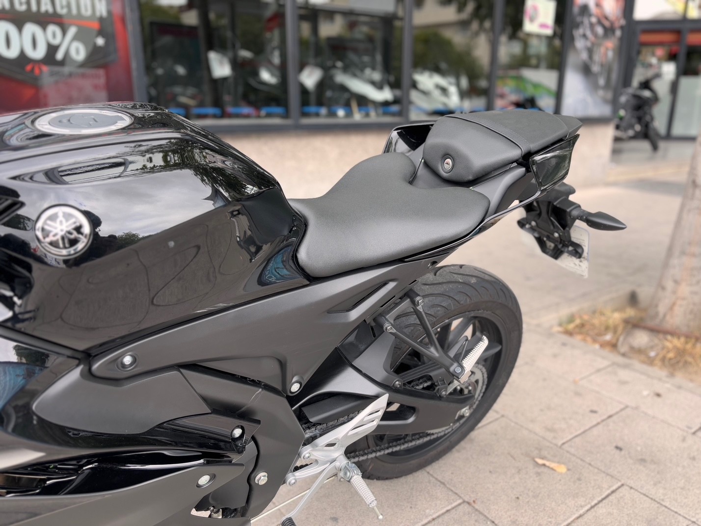 YAMAHA YZF 125 AÑO 2024 CON 5.627 KM.