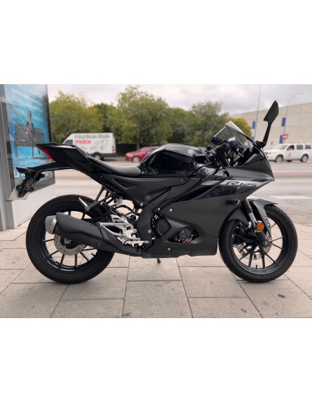 YAMAHA YZF 125 AÑO 2024 CON 5.627 KM.