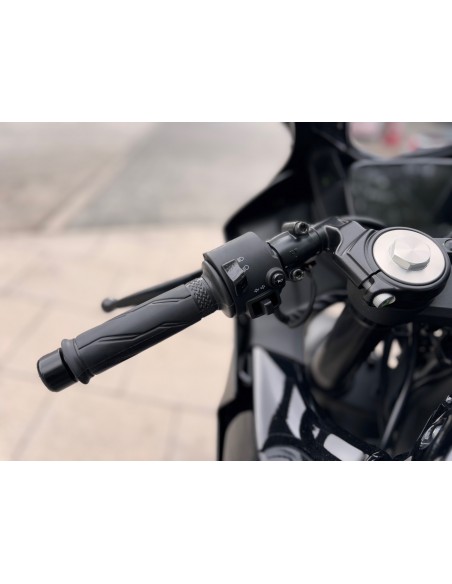 YAMAHA YZF 125 AÑO 2024 CON 5.627 KM.