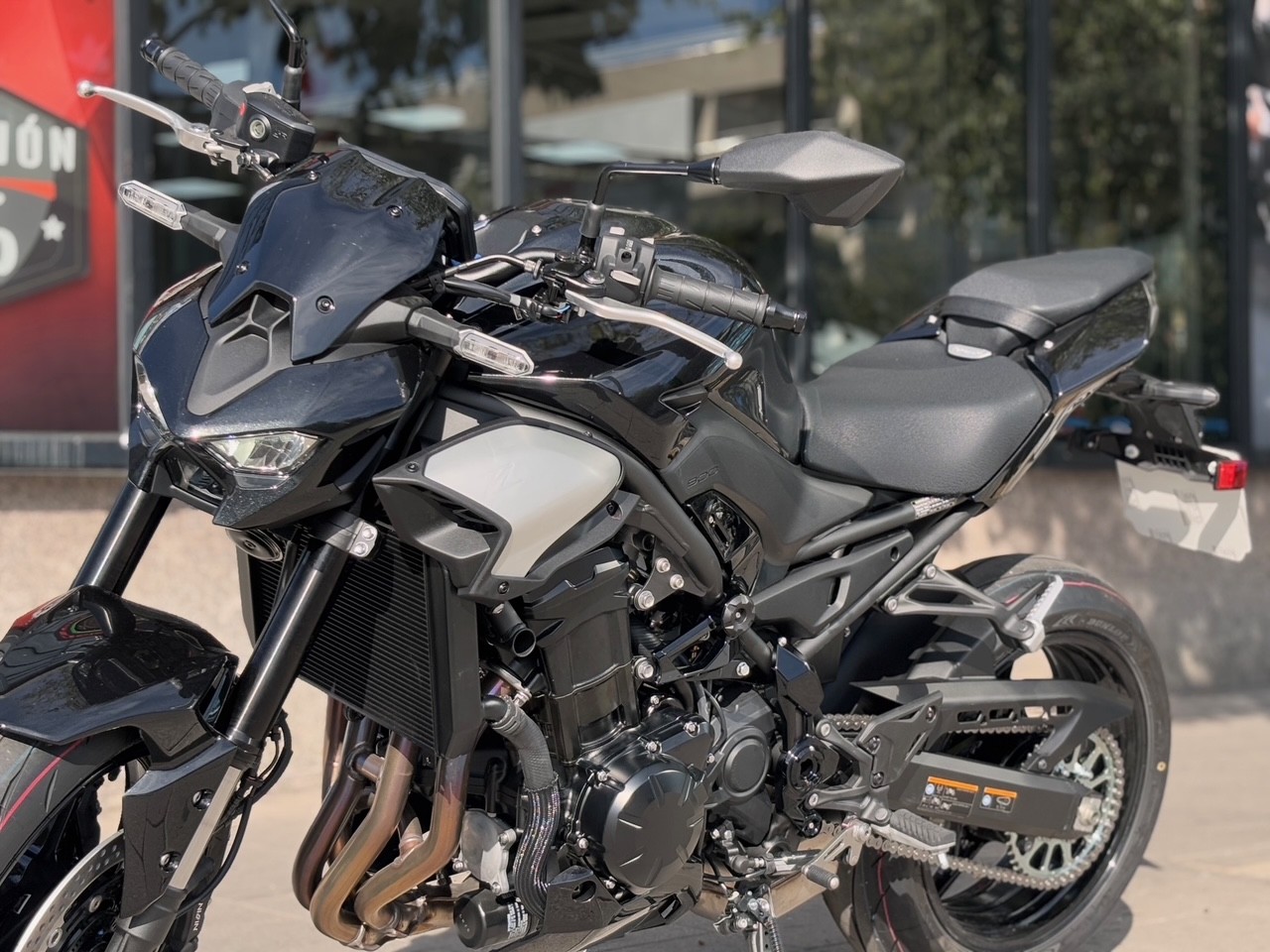 KAWASAKI Z 900 A2 AÑO 2025 CON 0 KM.