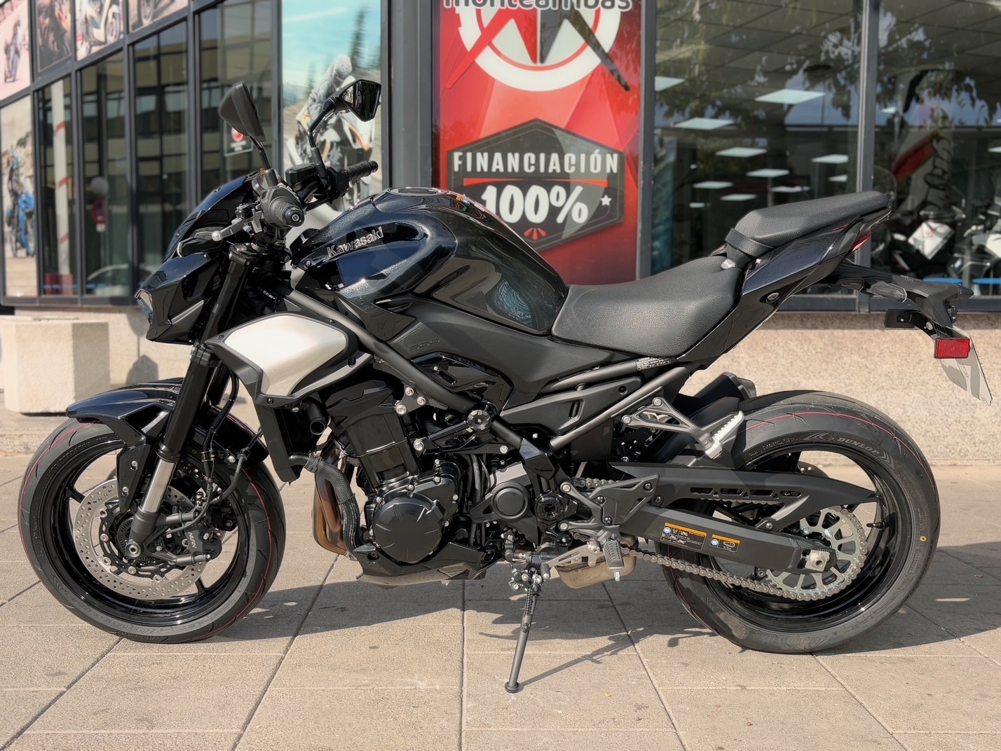 KAWASAKI Z 900 A2 AÑO 2025 CON 0 KM.