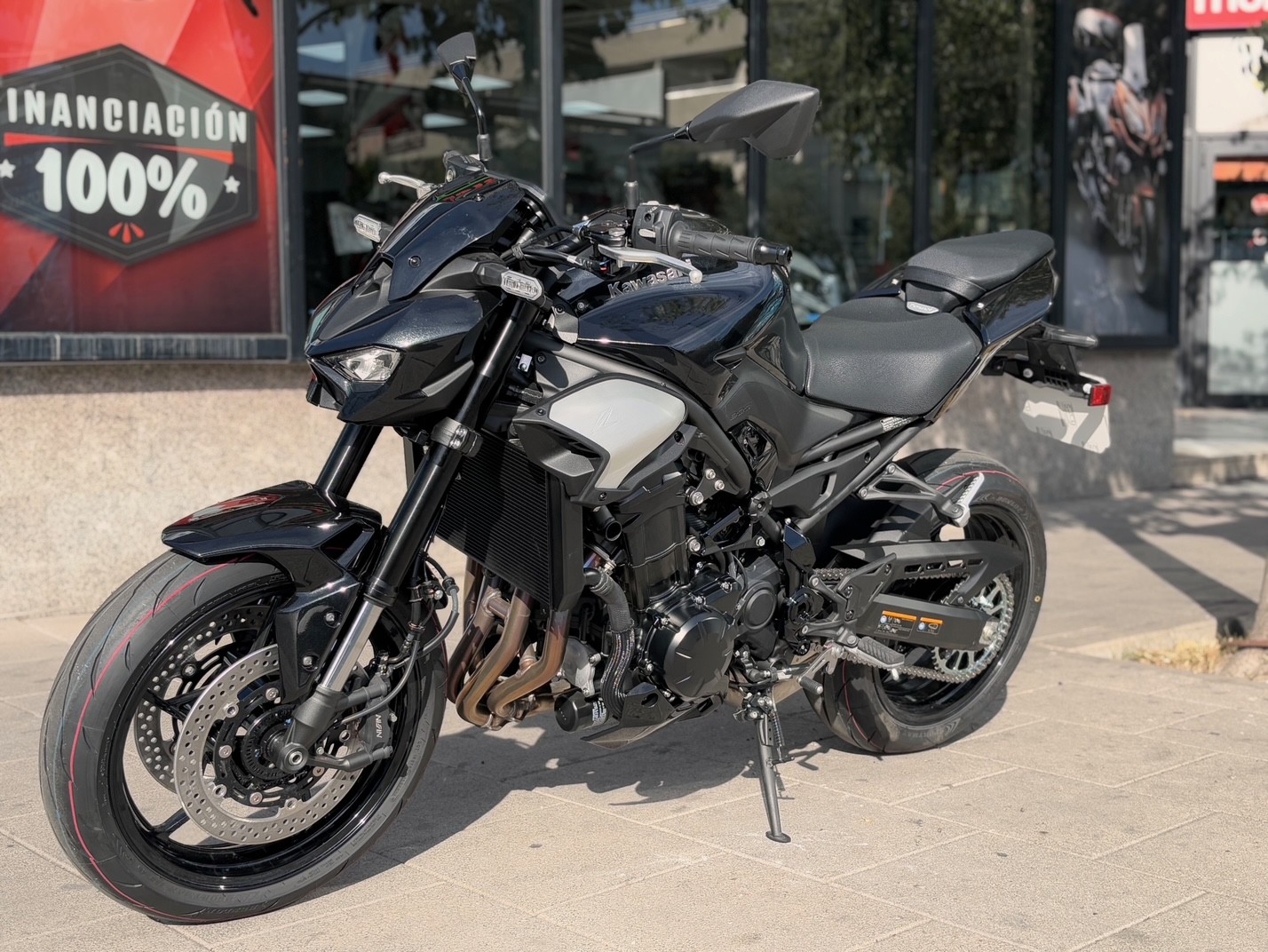 KAWASAKI Z 900 A2 AÑO 2025 CON 0 KM.