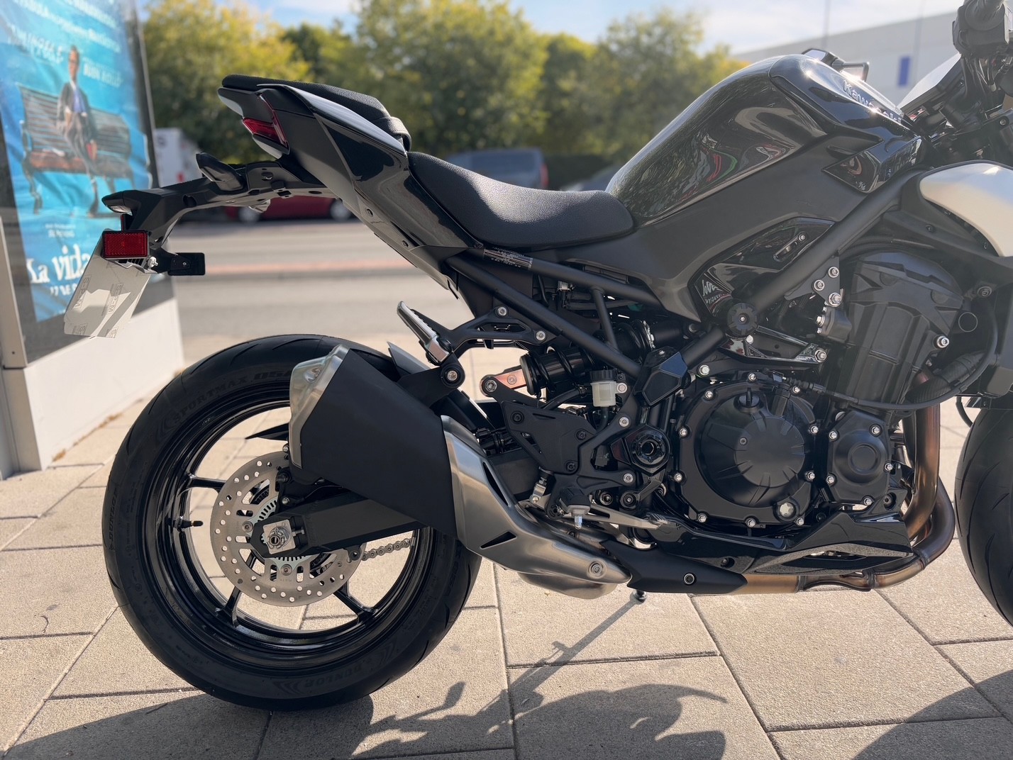 KAWASAKI Z 900 A2 AÑO 2025 CON 0 KM.