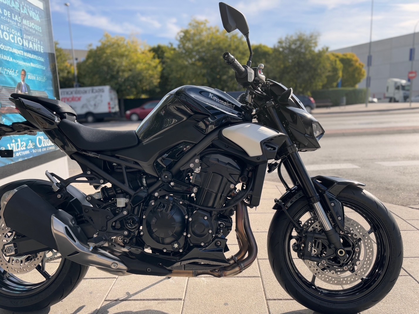 KAWASAKI Z 900 A2 AÑO 2025 CON 0 KM.