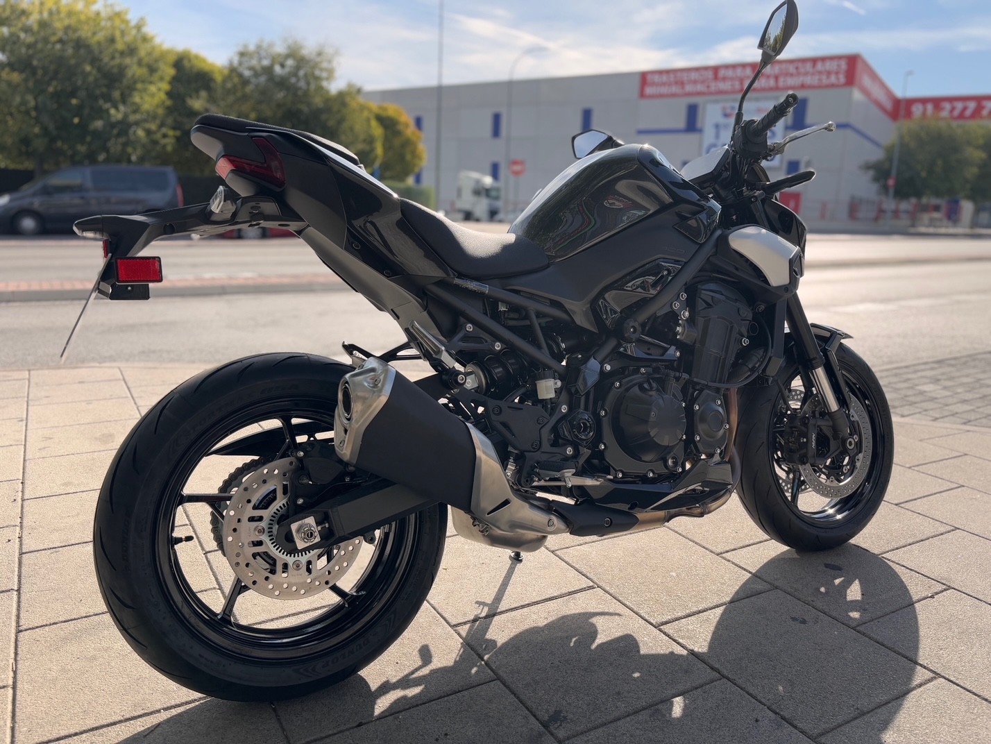 KAWASAKI Z 900 A2 AÑO 2025 CON 0 KM.