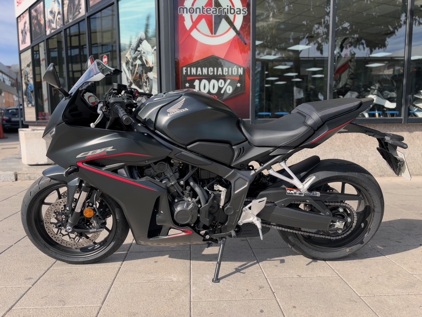 HONDA CBR 650 R E-CLUTH AÑO 2025 CON...