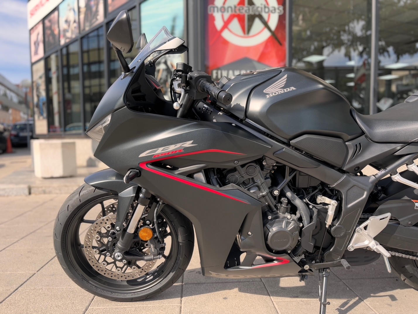 HONDA CBR 650 R E-CLUTH AÑO 2025 CON...