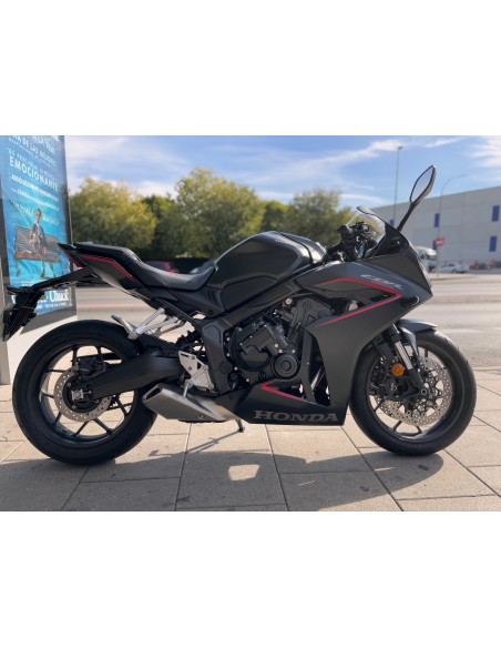 HONDA CBR 650 R E-CLUTH AÑO 2025 CON 125 KM.