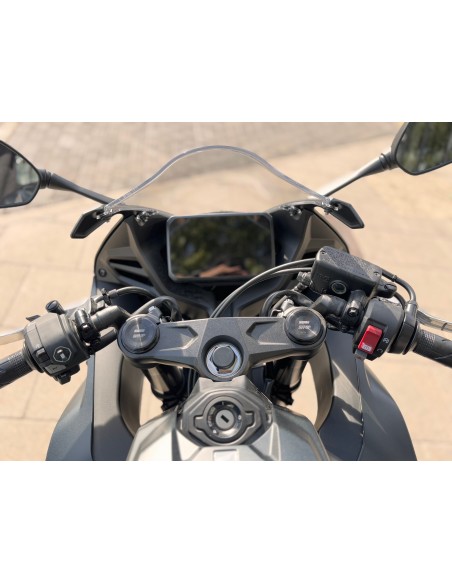 HONDA CBR 650 R E-CLUTH AÑO 2025 CON 125 KM.