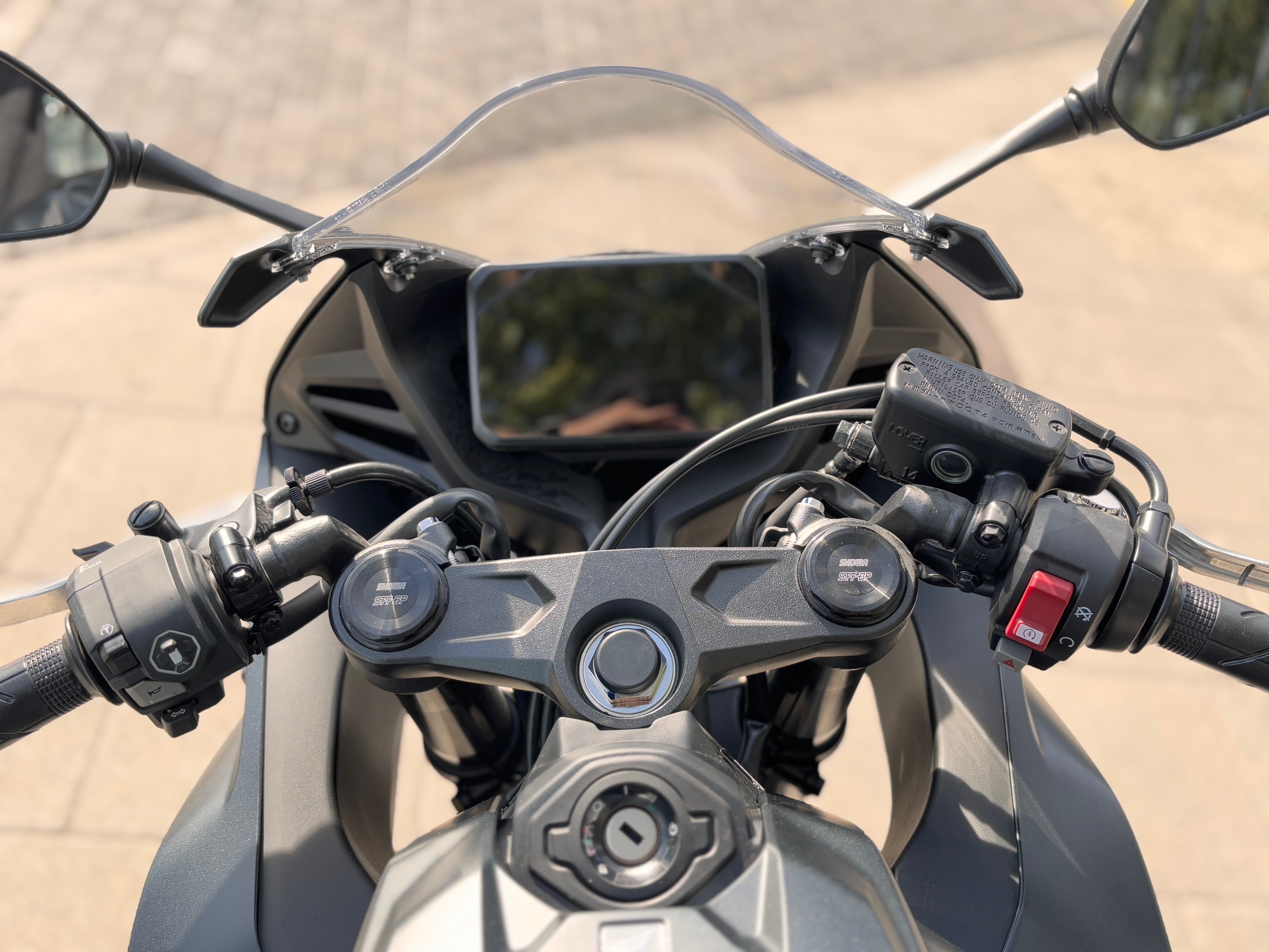 HONDA CBR 650 R E-CLUTH AÑO 2025 CON...