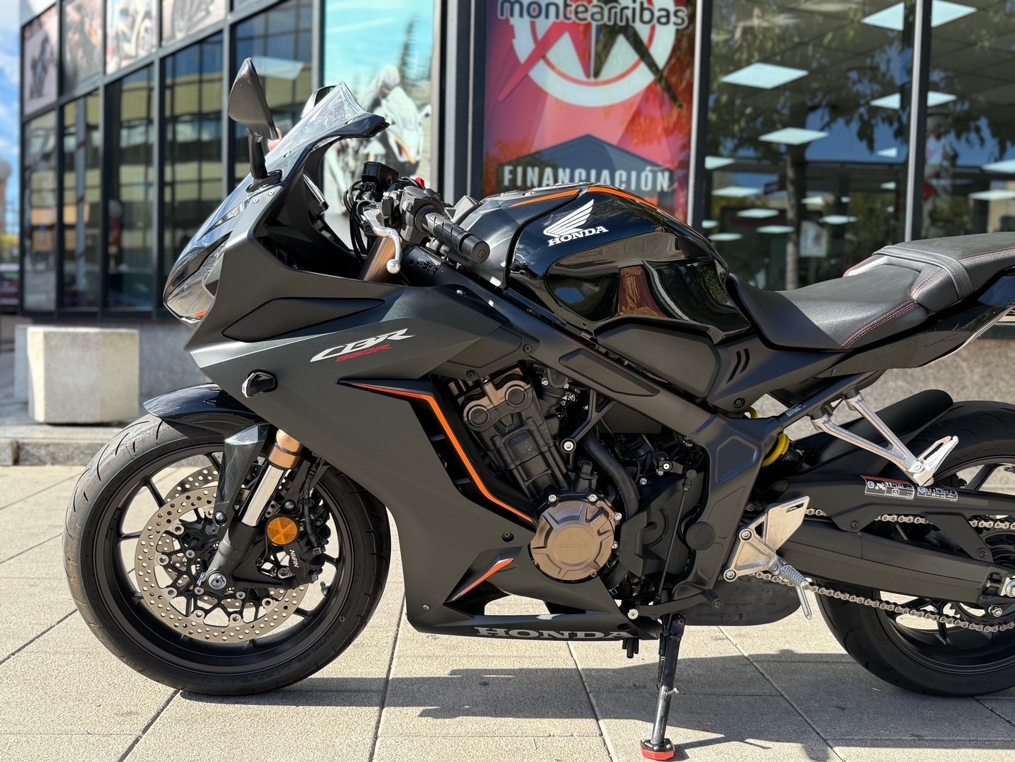 HONDA CBR 650 R AÑO 2022 CON 5.987 KM.