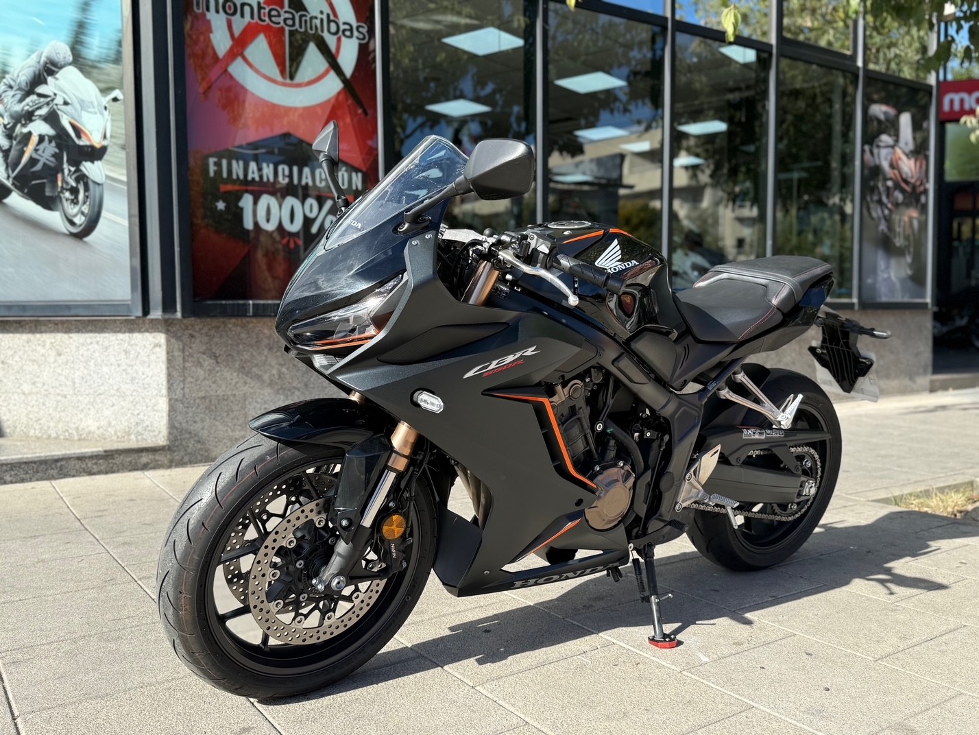 HONDA CBR 650 R AÑO 2022 CON 5.987 KM.