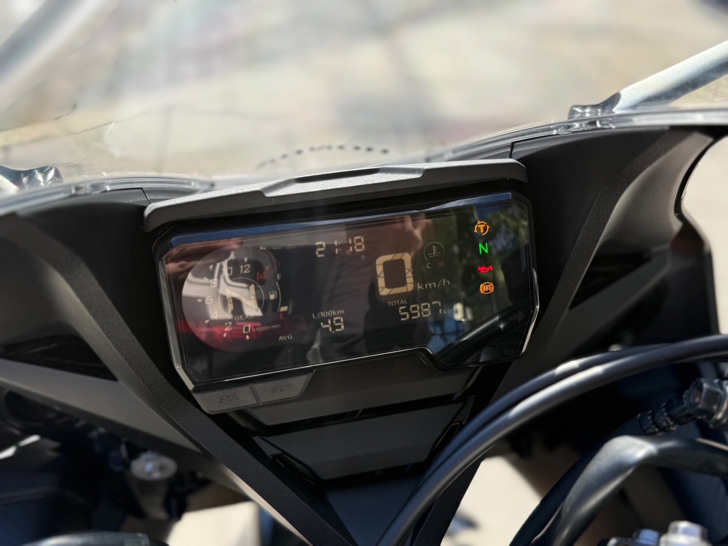 HONDA CBR 650 R AÑO 2022 CON 5.987 KM.