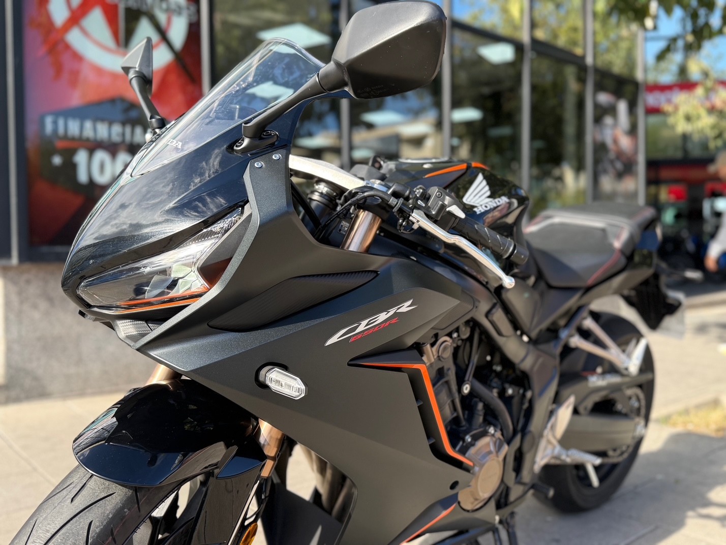 HONDA CBR 650 R AÑO 2022 CON 5.987 KM.
